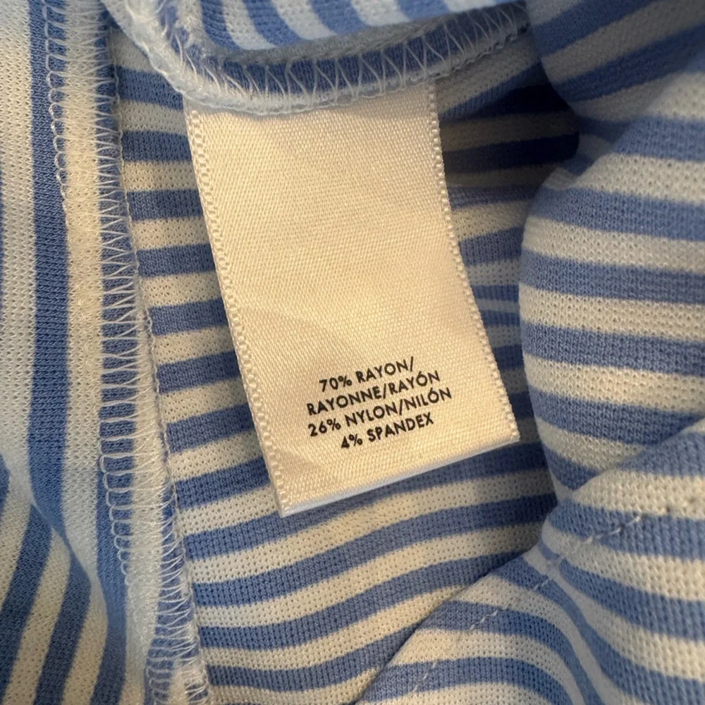Ann Taylor XL blue/white striped lightweight jersey sleeveless peplum top. EUC - Picture 10 of 10